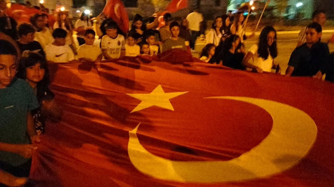 Bayırköy’de Zafer Bayramı coşkusu fener alayı ve konserlerle taçlandı
