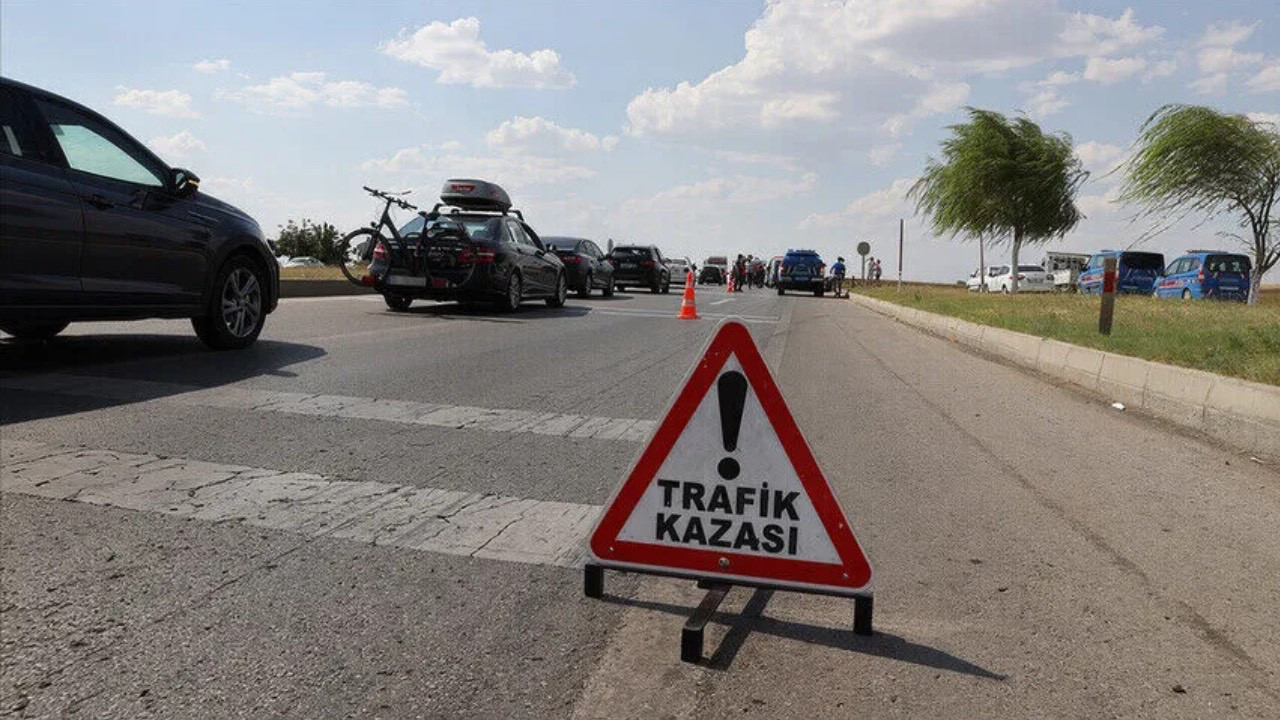 Otomobil seraya yuvarlandı: Karı koca öldü