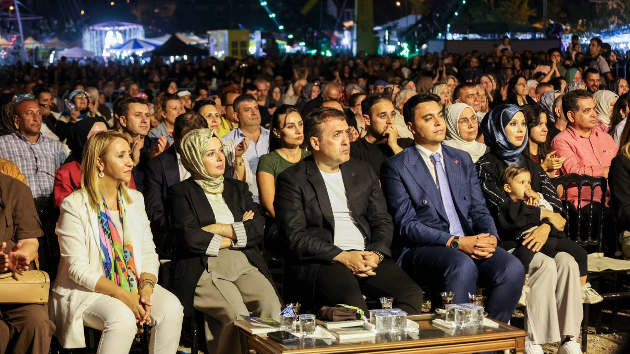 Vali Sözer, Pazaryeri Panayırı coşkusuna ortak oldu