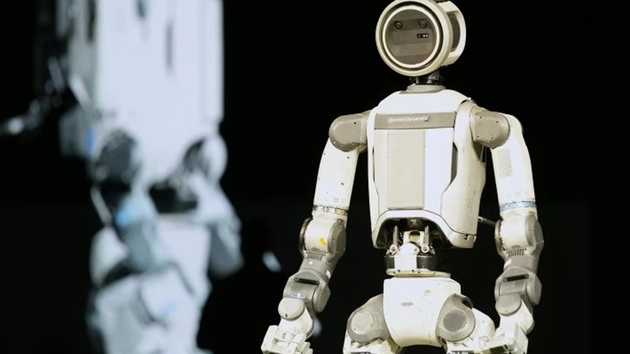 Hyundai otomobil bayilerinde insansı robot ve robot köpek satmaya hazırlanıyor