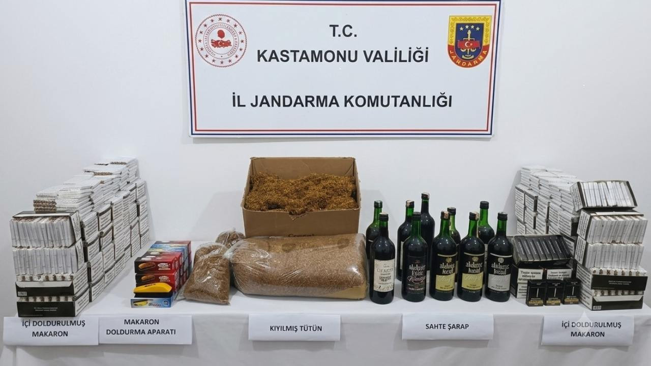 Kastamonu’da kaçakçılık operasyonu: Binlerce makaron ve sahte içki ele geçirildi