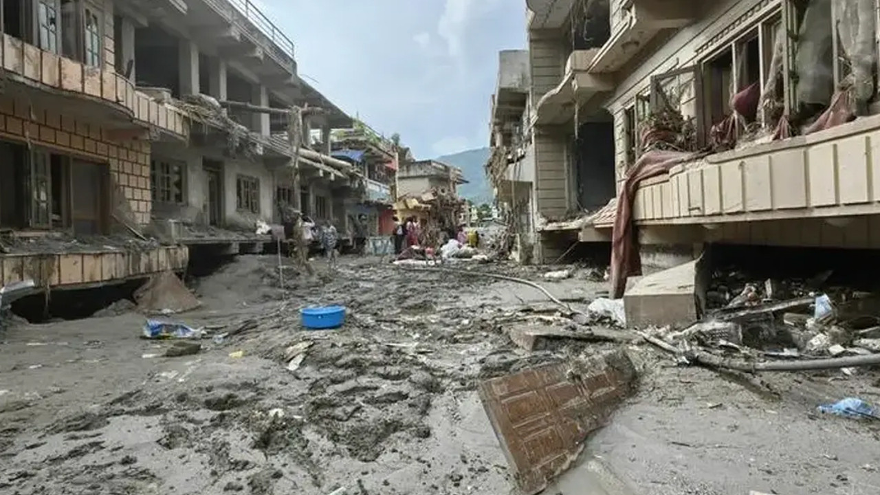 Nepal'deki selde can kaybı arttı