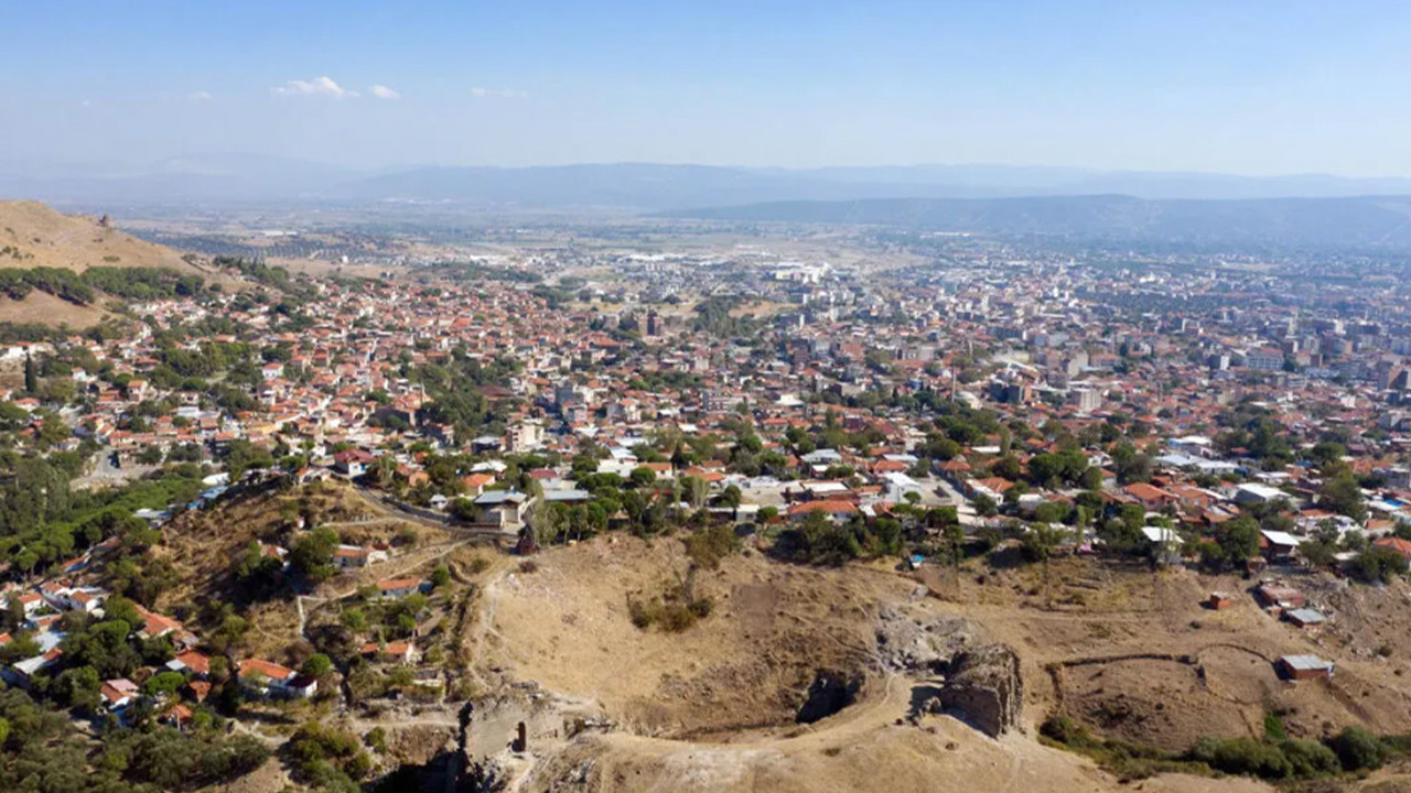 İzmir’in tarih başkentinde sanat dirilecek: ZEUS Derneği yola çıkıyor