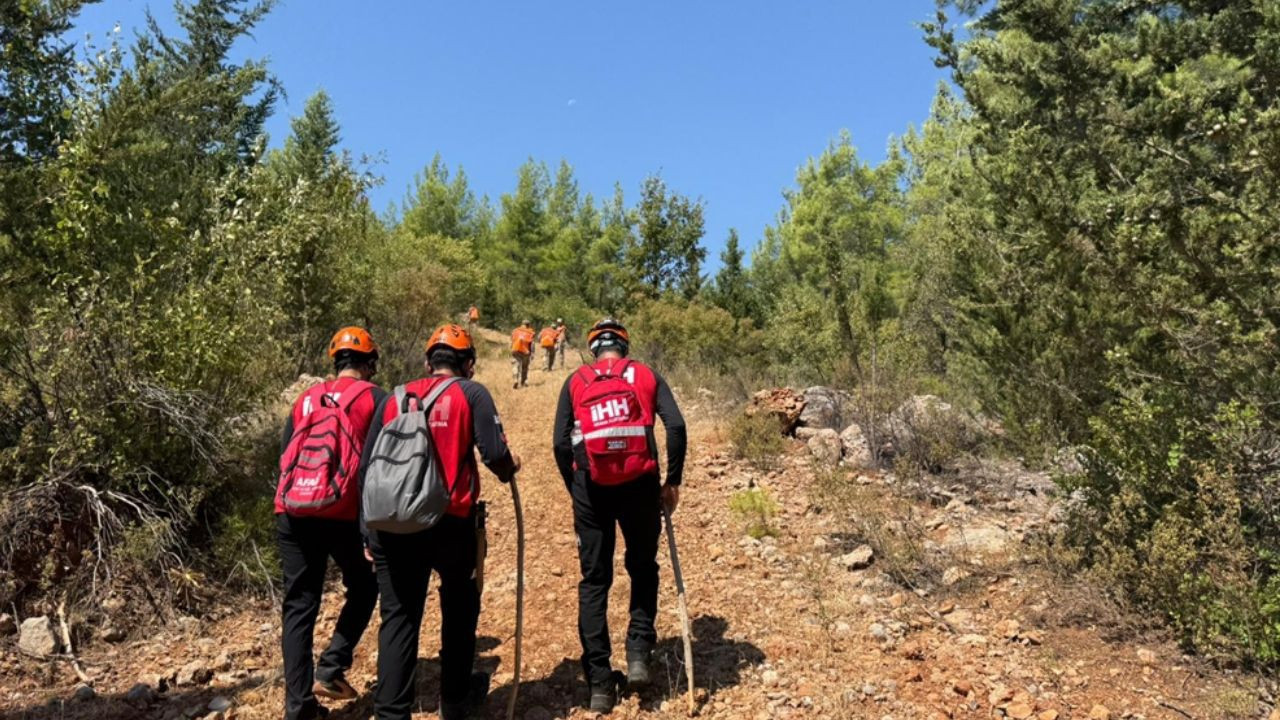 Alanya’da kayıp kişiyi 50 kişilik ekip arıyor