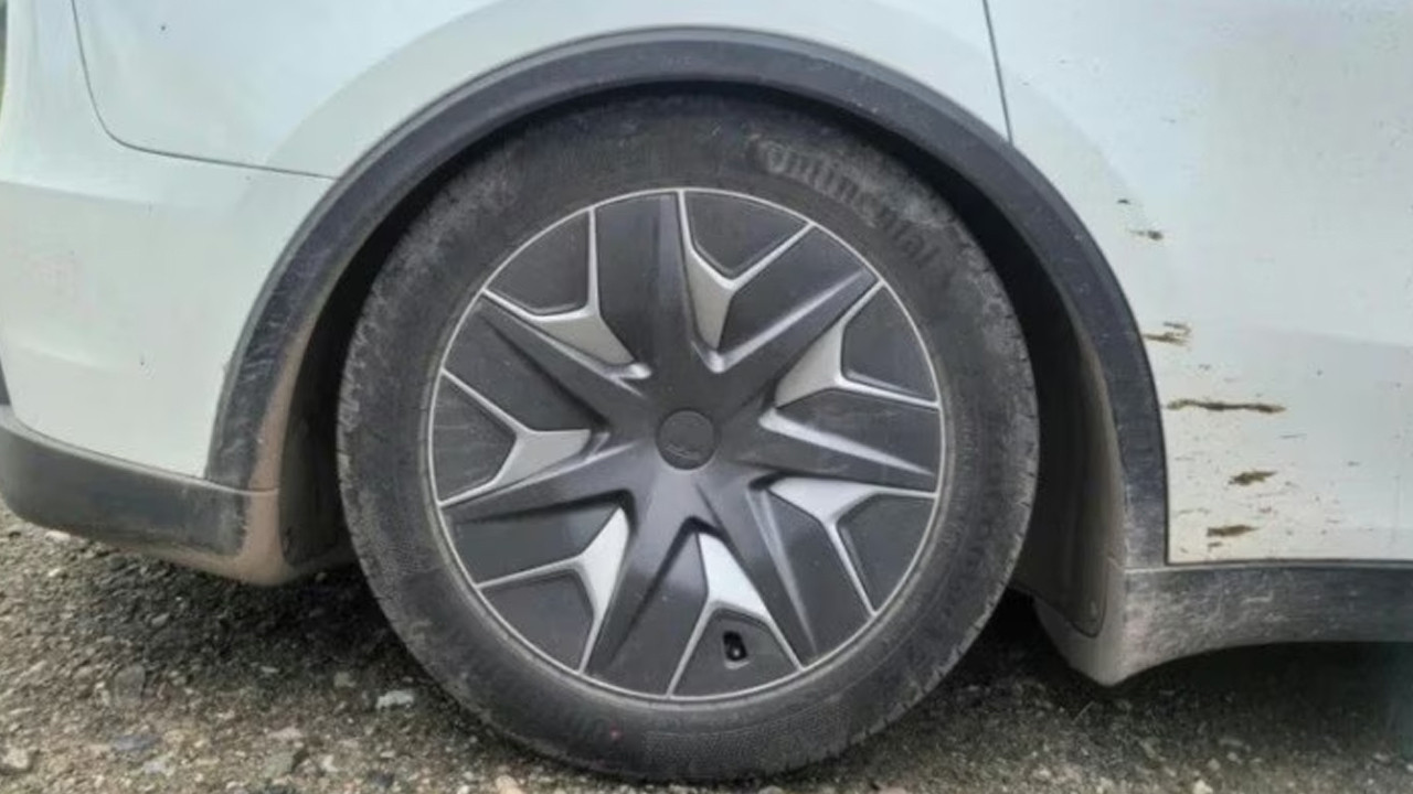 Çin üretimi Tesla Model Y L'de süspansiyon krizi: Sürücüler tepkili