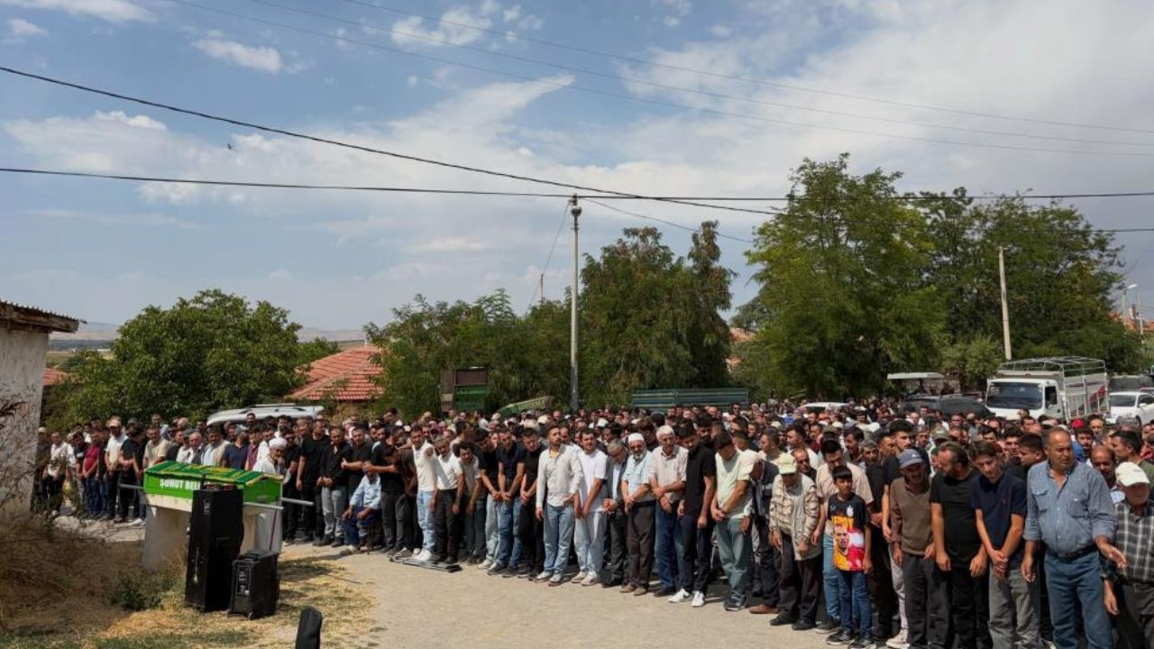 Kazada ölen genç hafız toprağa verildi