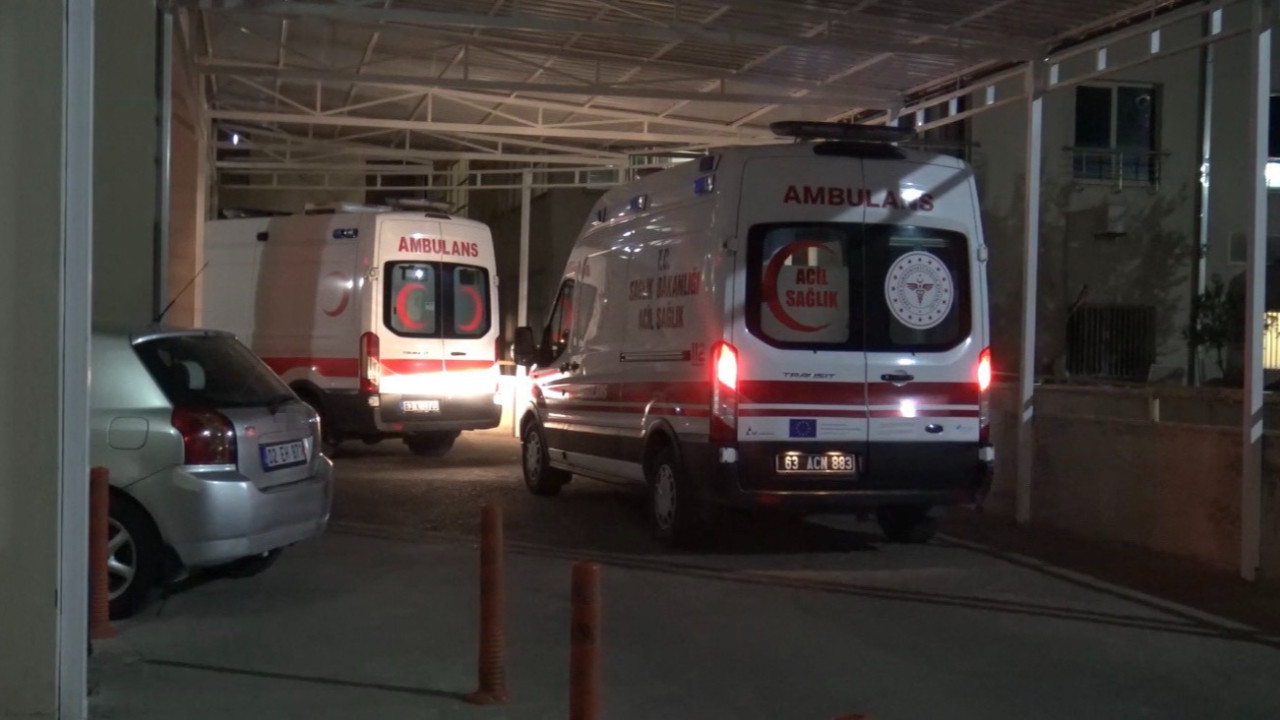 Siverek’te kontrolden çıkan araç refüje çıktı: 1 ölü, 1 yaralı