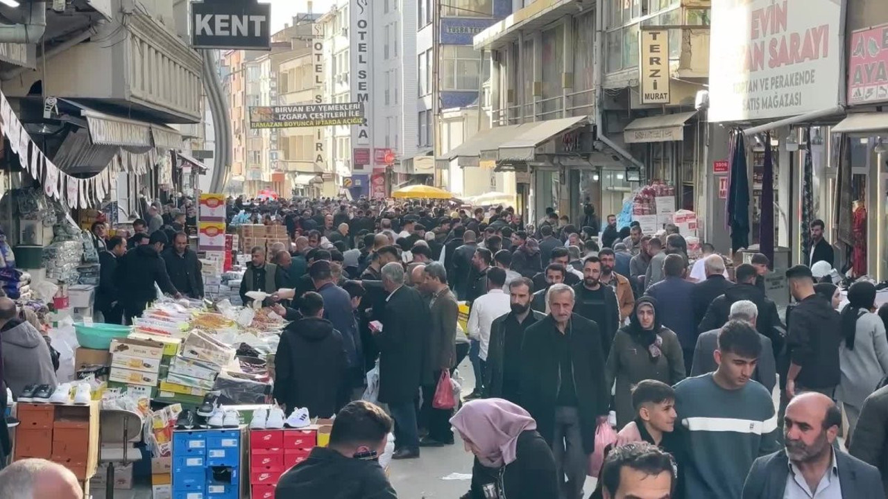 1320651 💰 SSK, Bağ-Kur ve Dul-Yetim Aylığı Alanlara Bayram İkramiyesi! Ödeme Tarihleri Merak Ediliyor 📢