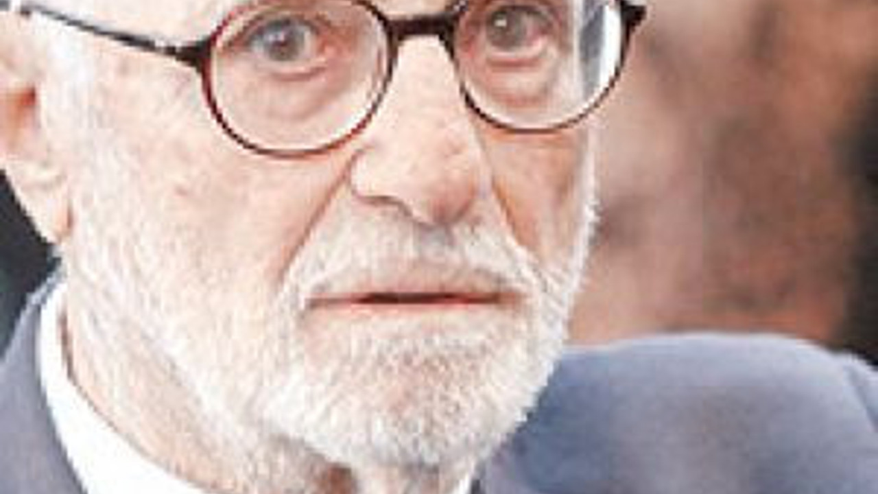 Intihar Etti 95 yaşında intihar etti