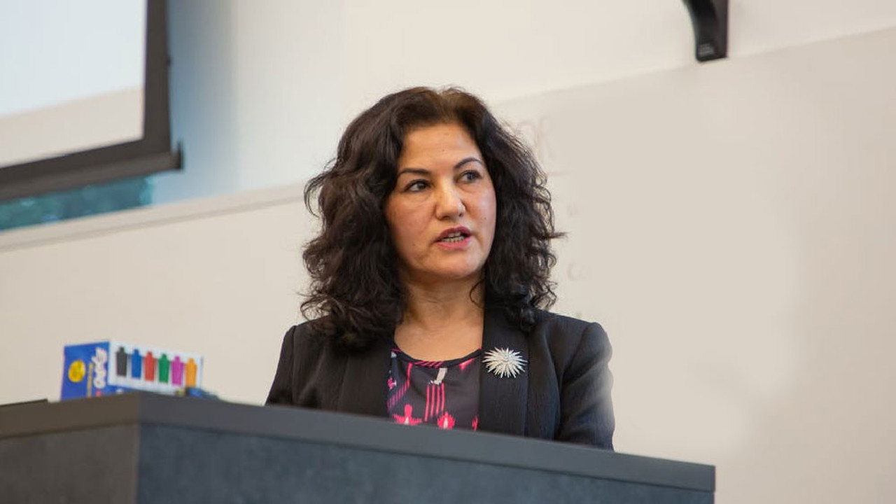 Uygur Hareketi başkanı Rushan Abbas, Avrupalı Müslüman ...