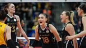 Türk finalinde Vakıfbank Eczacıbaşı'nı 3-1 yenerek Şampiyonlar Ligi şampiyonu oldu