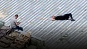 Emekli polis dehşet saçtı: O yangından sağ kurtulmuştu