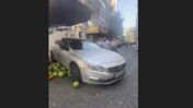 Gözü döndü: Kadın sürücünün yol kavgası böyle bitti
