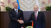 Putin'den ve Aliyev'e telefon