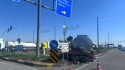 Akaryakıt tankeriyle hafif ticari araç çarpıştı: 1 yaralı