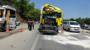 Antalya'da midibüse tır çarptı: 11 yaralı