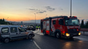 E5'te korkutan kaza: Otomobil alevlere teslim oldu