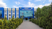 Dicle Baraj Gölü'nde arabasını yıkadı