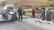 Fındık işçilerini taşıyan minibüs ile otomobil çarpıştı: 6’sı çocuk 11 kişi yaralandı