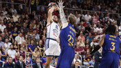 Anadolu Efes EuroLeague'e Barcelona deplasmanında mağlubiyetle başladı