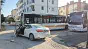 Okul yolunda kaza: Belediye Otobüsü ile otomobil çarpıştı