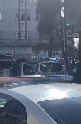 Polise bıçaklı saldırının bedeli ağır oldu: 6 kişiyi yaralamıştı: Yaşının yarısı kadar sabıkası çıktı - Resim : 1