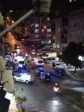 Oyun salonuna silahlı saldırı: İşletme sahibi yaraladı - Resim : 1
