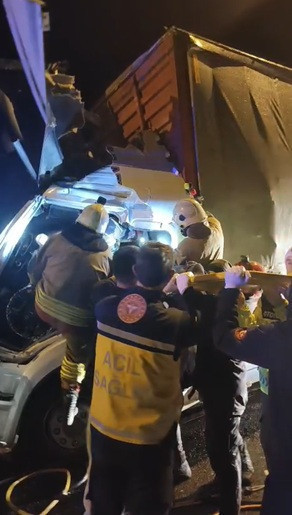 Bolu Dağı T&uuml;neli &ccedil;ıkışında kaza... Baba &ouml;ld&uuml;, oğlu yaralandı - Resim : 5