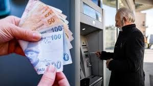 Bayram öncesi bankaların kredi yarışı kızıştı: İşte 100 bin liranın aylık ödemesi - Resim: 9