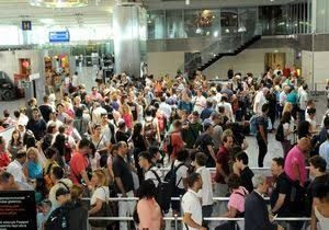On binlerce kişi Türkiye uçuşunu hemen iptal etti: Her şey imzayla başladı - Resim: 5
