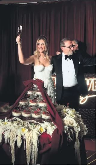 Mücevher Kralı Naim Gençoğlu 66 yaşında damat oldu: Çocukları küskün, sosyete şaşkın… - Resim: 15