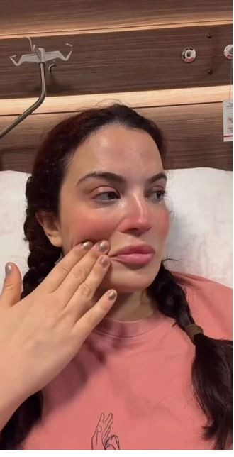 Aslı Bekiroğlu hastane odasından son durumunu paylaştı: Yanlış kesilen bağırsak hayatını değiştirdi: - Resim : 3