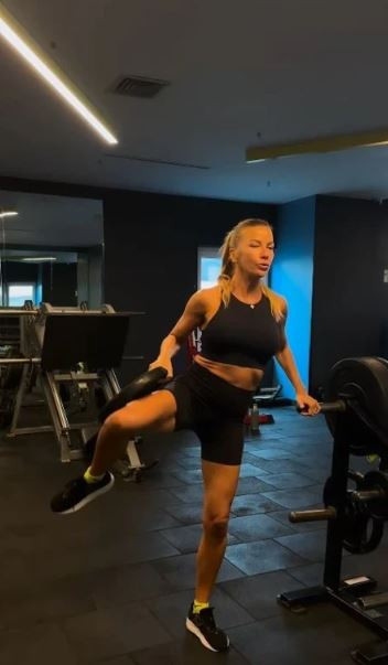 Ivana Sert'ten kas şov - Resim : 2