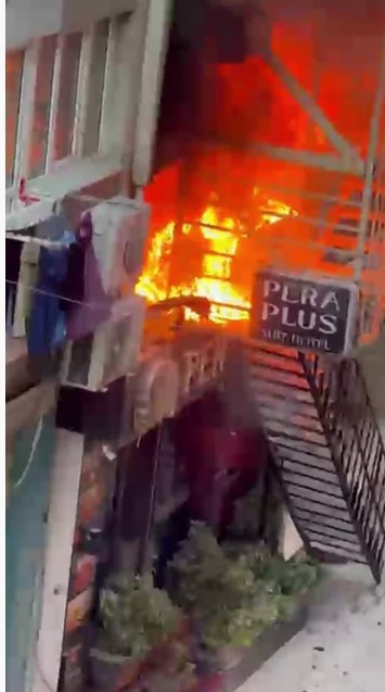 Bakırköy'de otel yangını: 12 yaralı var - Resim : 1