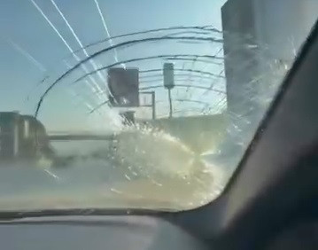 Bursa'da minibüsçünün öfkesi pahalıya patladı: Otomobilin camını kırdı rekor ceza geldi - Resim : 5