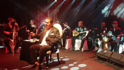 Tatlıses'ten ‘Bozkırın Tezenesi’ Neşet Ertaş'a vefa: Önce ziyaret, sonra konser
