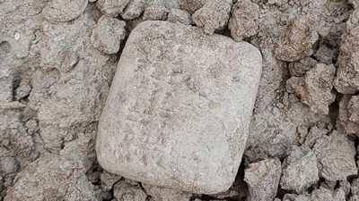 Kenya'da tarih yeniden yazılıyor: 2,5 milyon yıllık taş aletler bulundu!