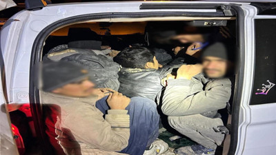 İstanbul'a yolculukları Iğdır'da son buldu: 12 kaçak göçmen ve 2 organizatör yakalandı