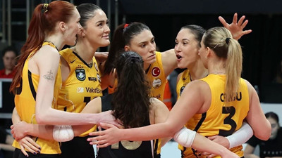 Sultanlar Ligi'nde derbi: Vakıfbank, Eczacıbaşı'nı ağırlıyor