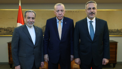 İstanbul'da kritik görüşme: Cumhurbaşkanı Erdoğan Arakçi'yi kabul etti