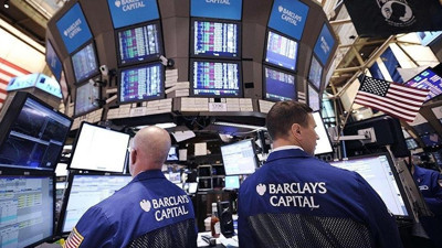 Wall Street coştu: Nasdaq yüzde 1’i aştı, Peki ya tarifeler? (25 Şubat 2026)