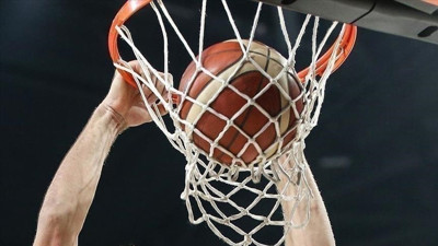 Anadolu Efes sahasında Beşiktaş’ı ağırlıyor