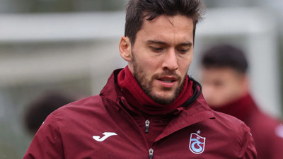 Trabzonspor'da Umut Nayir ısınırken orucunu açtı