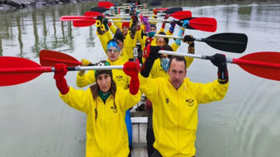 Down Sendromu Farkındalık Haftası’nda sporcular renkli çoraplarla kürek çekti