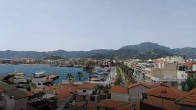 İngiliz turist kafilesi Marmaris'e indi: Tatil sezonu başladı