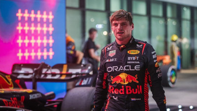 Verstappen gerildi: Gazeteciyi odadan kovdu