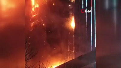 Çin'de bir binada çıkan yangında can kaybı arttı