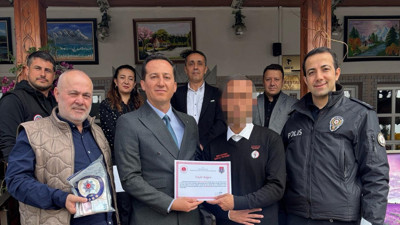 Bulduğu parayı sahibine teslim etti: Kader mahkumundan insanlık dersi