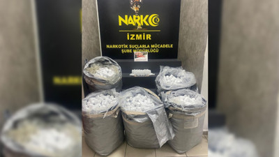 İzmir’de operasyon: 156 bin uyuşturucu hap ele geçirildi