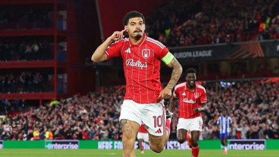 Pereira'nın Nottingham Forest'ı Porto'yu yenerek Avrupa Ligi'nde yarı finale kaldı